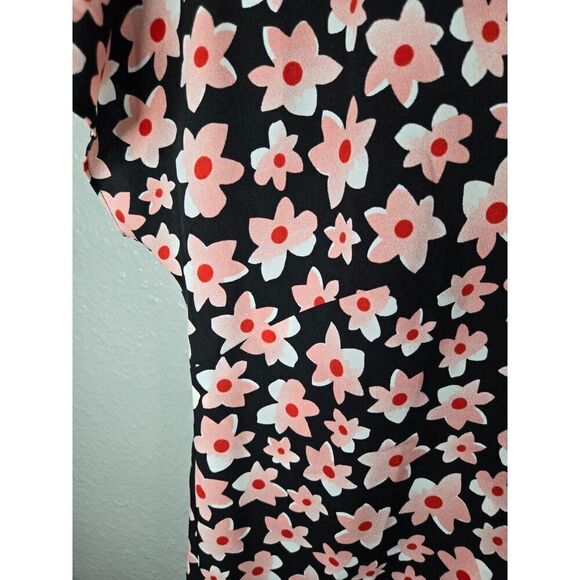 Cabi Women's Black and Pink Floral V-Neck Short Sleeve Blouse Size Small - Picture 7 of 7
